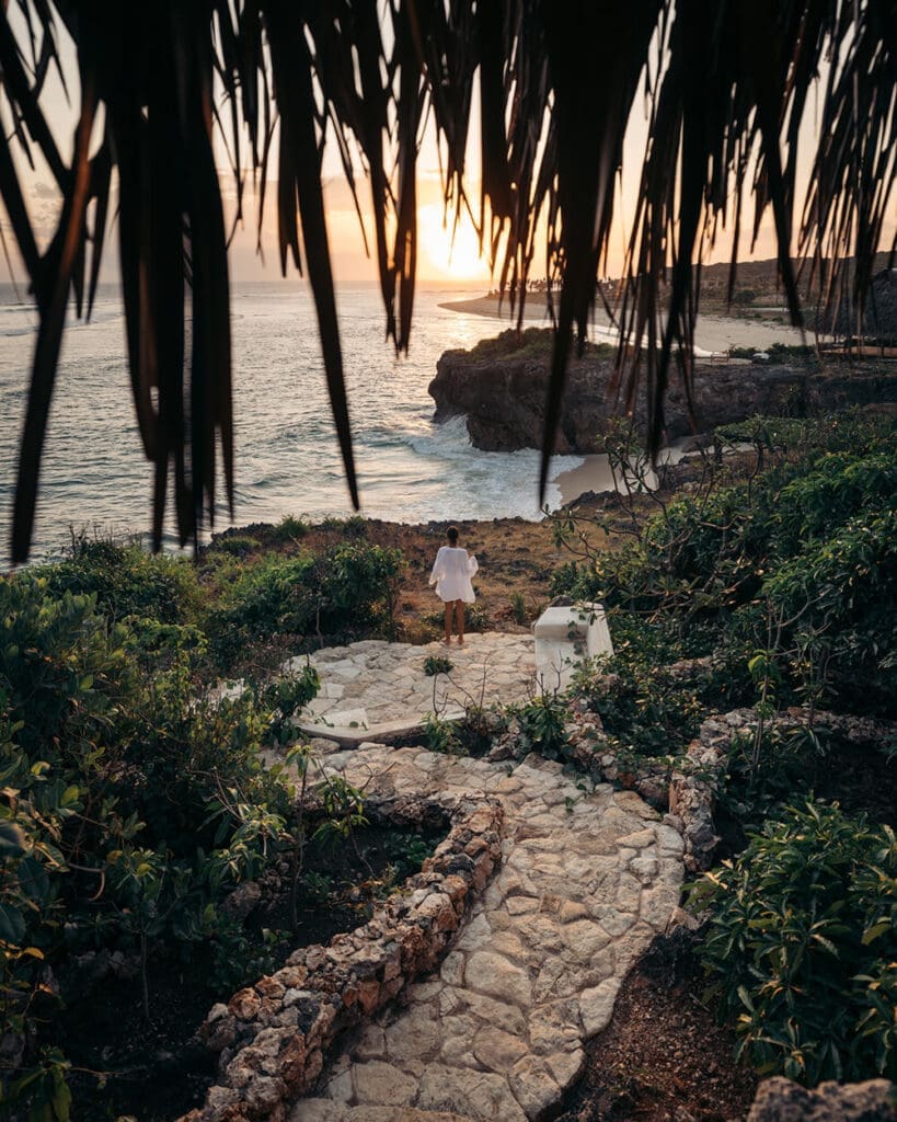 Path leading to Rumah Re, Boa Vida Rote