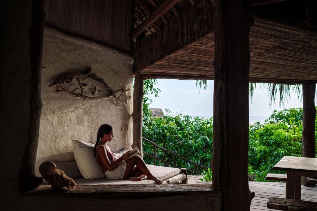 Interior space of Rumah U'u, Boa Vida Rote