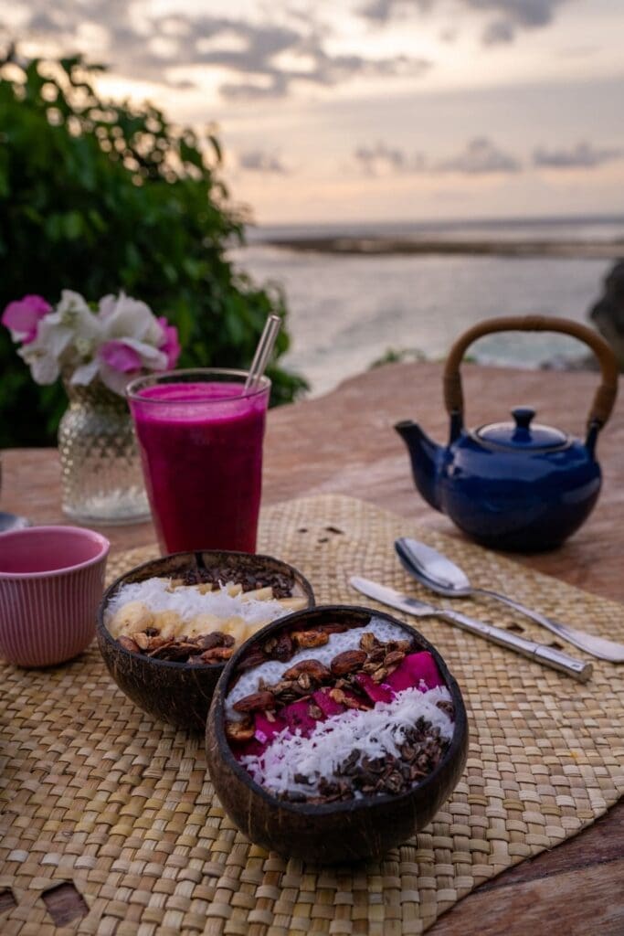 Smoothie bowls at sunset, Boa Vida Rote