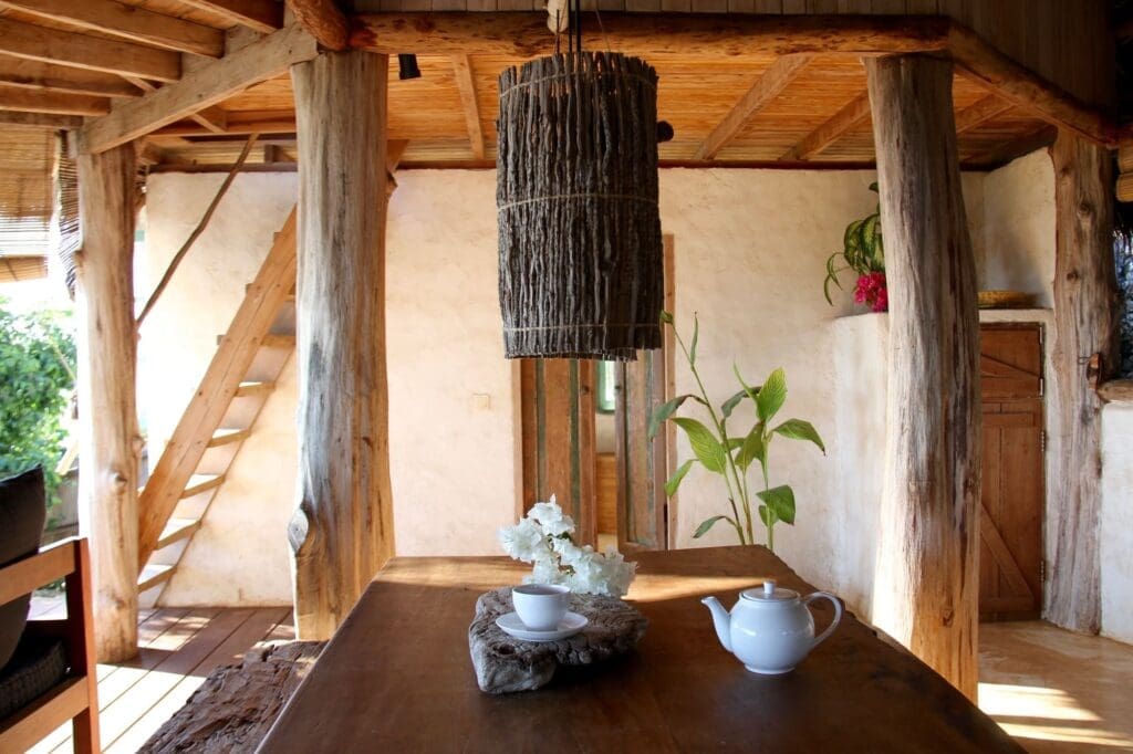 Dining table setting at Boa Vida Rote